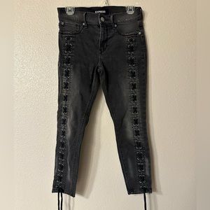 Express ankle legging with detail